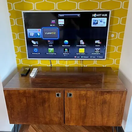 Duplex Harbourside Centre *