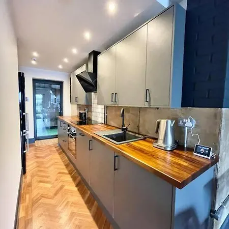 Duplex Harbourside Centre * Bristol