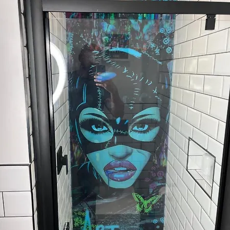 Duplex Harbourside Centre *