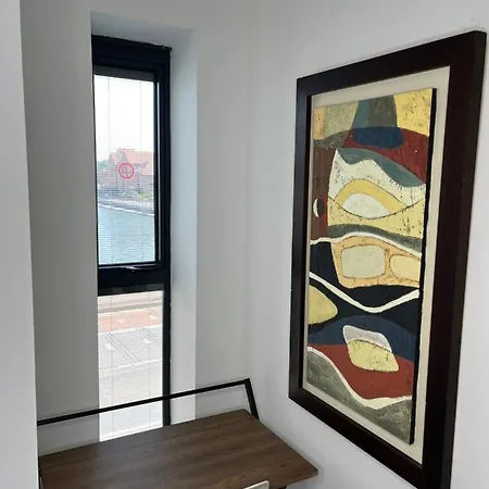 Duplex Harbourside Centre