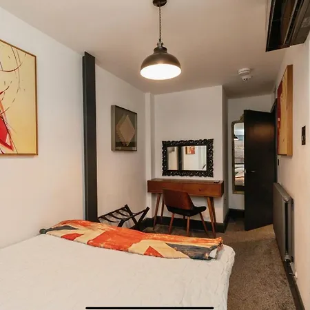 Duplex Harbourside Centre *